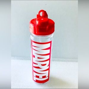 Marvel Plastic Red Water Bottle with  carabiner 750ml